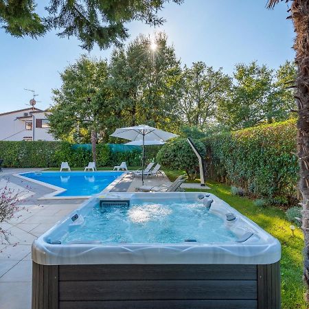 Villa Martimar With Pool And Hot Tub In Istria Rosini Εξωτερικό φωτογραφία